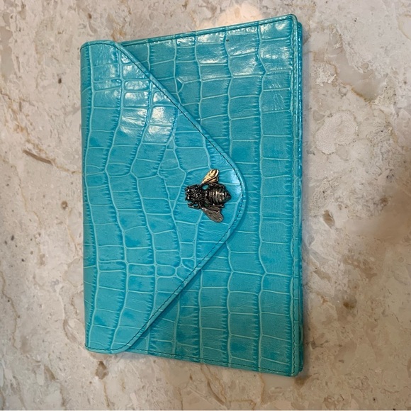 Karen callan designs small clutch or photo book. Teal leather magnetic closure - Picture 1 of 8